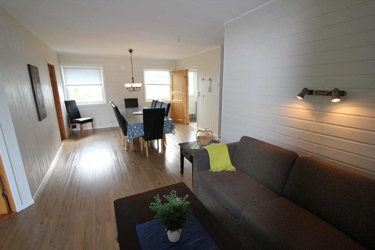 Lyngen Fjordcamp Villa Nord-Lenangen ภายนอก รูปภาพ