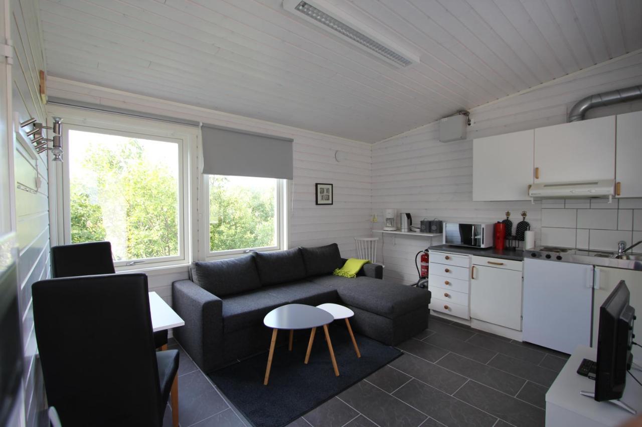 Lyngen Fjordcamp Villa Nord-Lenangen ภายนอก รูปภาพ