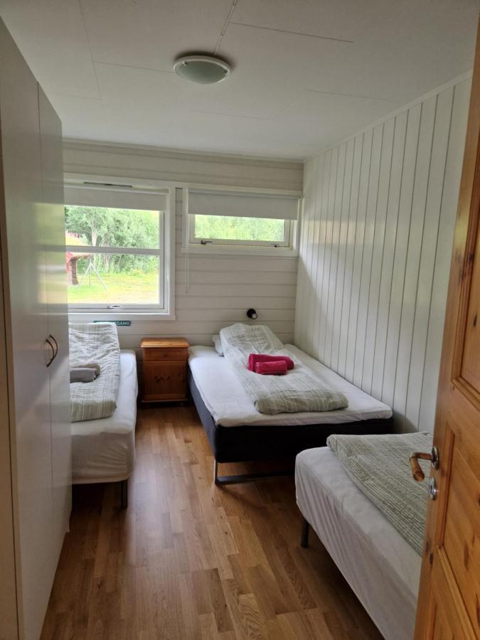 Lyngen Fjordcamp Villa Nord-Lenangen ภายนอก รูปภาพ