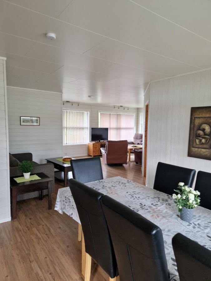 Lyngen Fjordcamp Villa Nord-Lenangen ภายนอก รูปภาพ