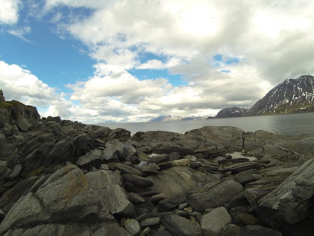 Lyngen Fjordcamp Villa Nord-Lenangen ภายนอก รูปภาพ