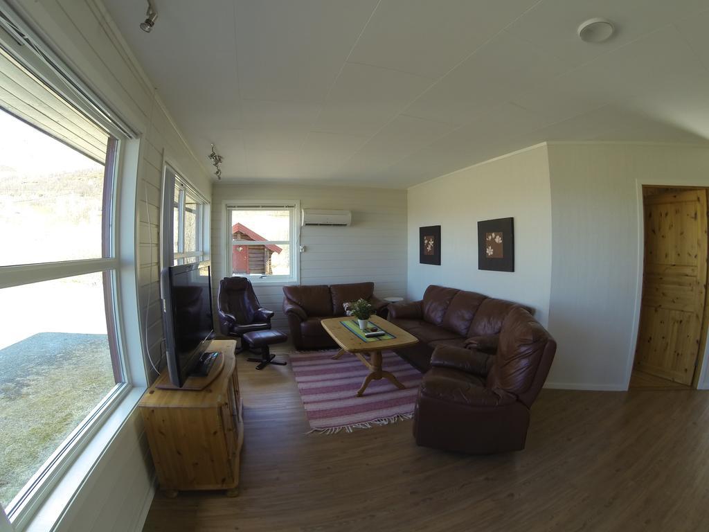 Lyngen Fjordcamp Villa Nord-Lenangen ภายนอก รูปภาพ