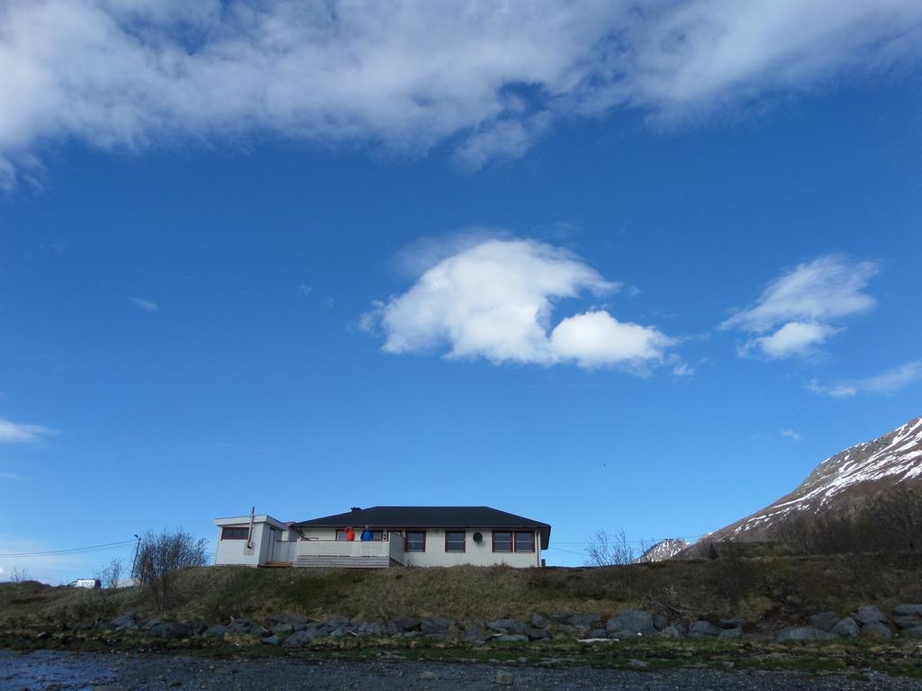 Lyngen Fjordcamp Villa Nord-Lenangen ภายนอก รูปภาพ