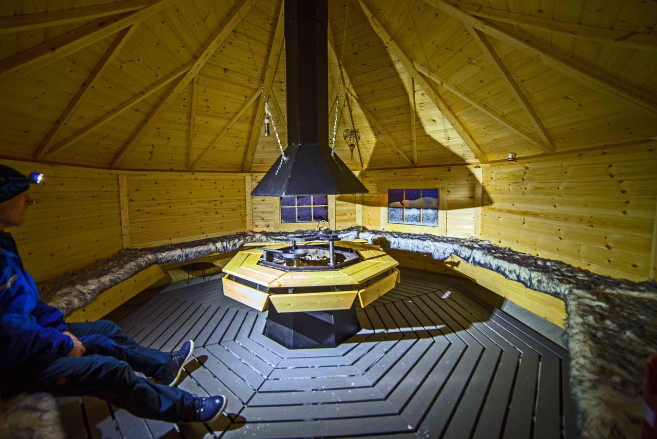 Lyngen Fjordcamp Villa Nord-Lenangen ภายนอก รูปภาพ